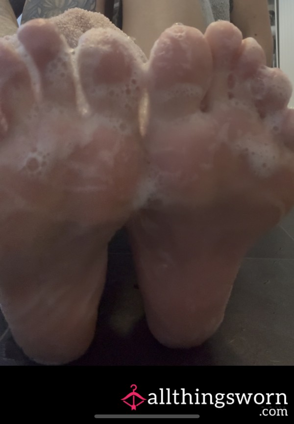 Watch Me Scrub My Feet Clean