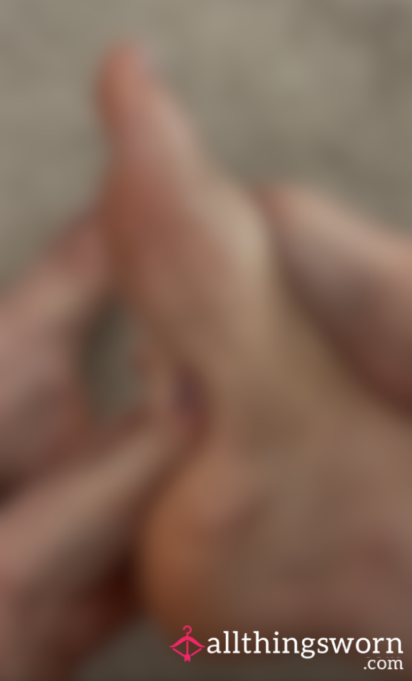Watch Me Seductively Rub Cream Into My Tired Feet - Heavy Breathing And Moaning. Pure Foot Fetish Bliss 👣 💦