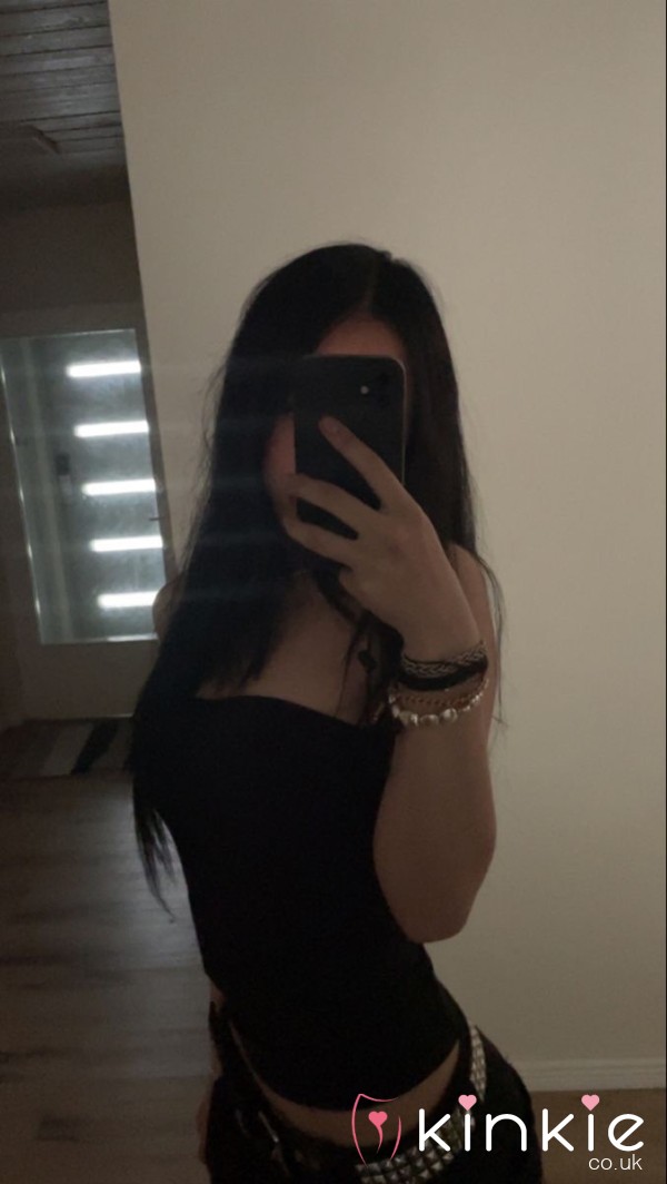 Watch Me Spread In The Shower