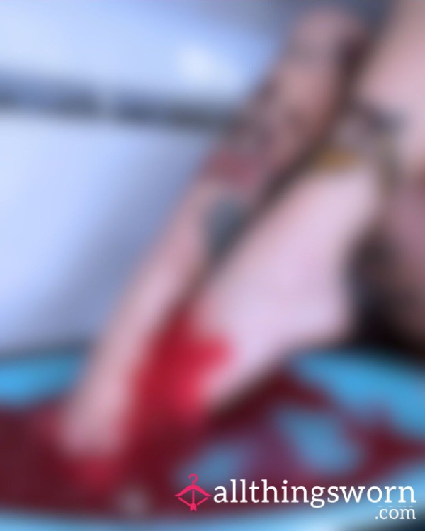 Watch Me Squish This Jelly With My Feet - Photo Set (10)