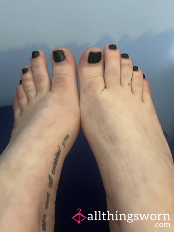 Watch Me Take My Socks Off Without My Hands