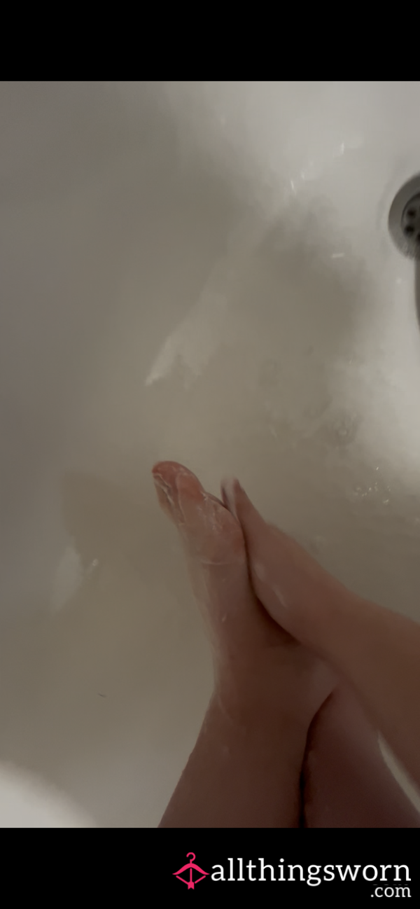 Watch Me Wash My Dirty, Sweaty, Smelly Tiny Size 3 Feet