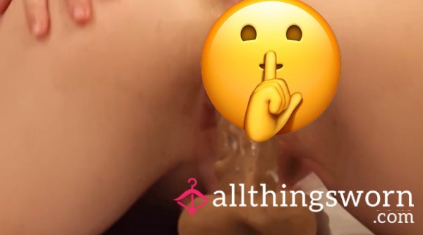 Watch My Creamy Pu**y Squirt On My Di**o 🍆