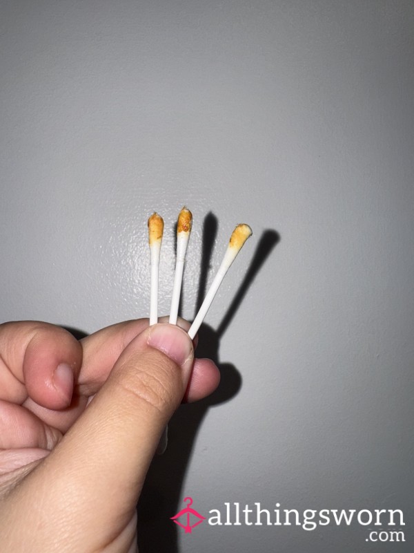 Waxy Ear Buds🤭