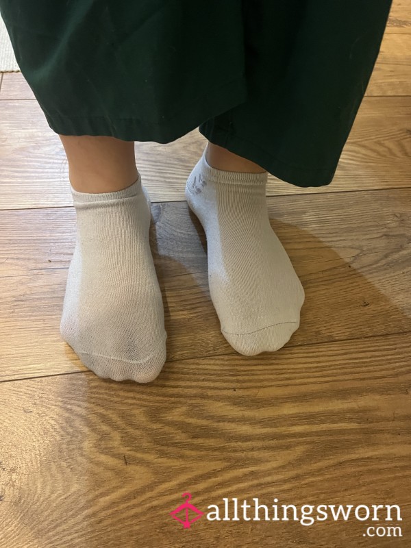 Wearing These Odd Socks All Day At The Hosp*tal 👩🏼‍⚕️🫢
