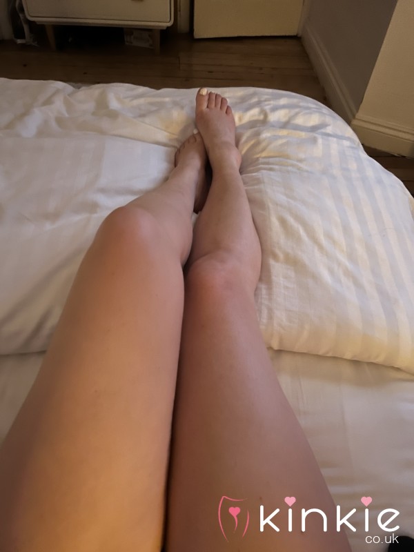 Weathered MILF Feet: Rags To Riches Experience 👣💋