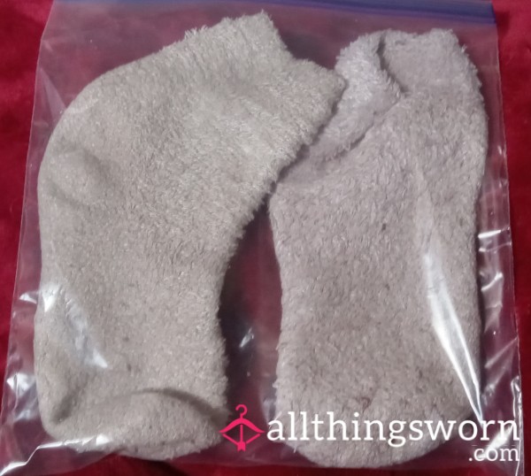 Week-worn, RTG, FILTHY, Fuzzy (used To Be) White Socks!
