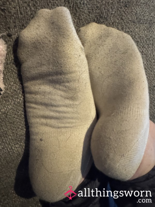 2x Well Worn Socks