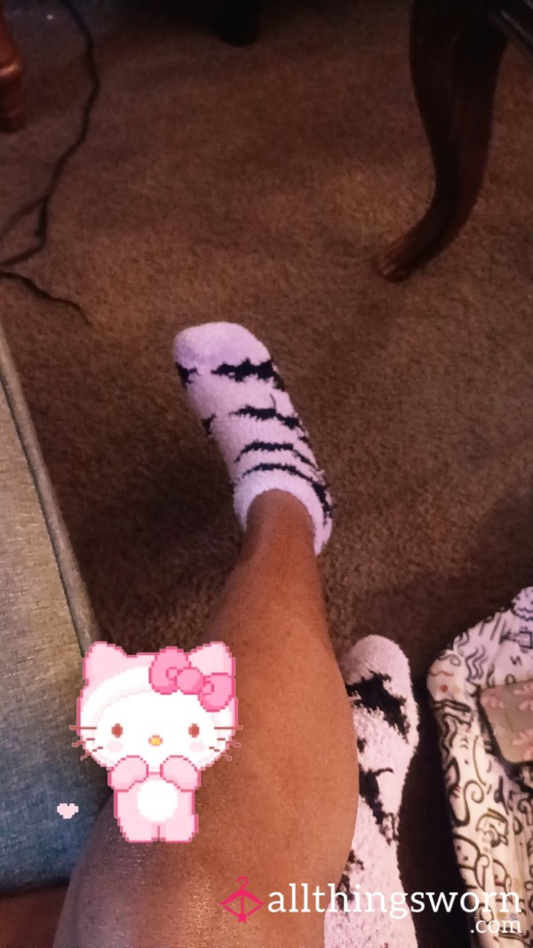 (WEEKEND DISCOUNT)Fluffy Purple Socks With Black Stripes