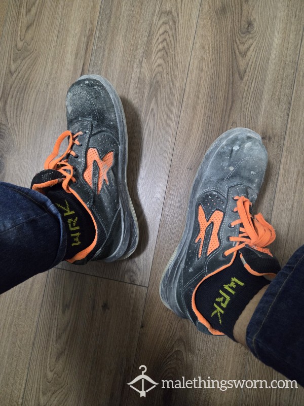 Weel Worn Smelly Construction Worker Shoes Fully Customizable