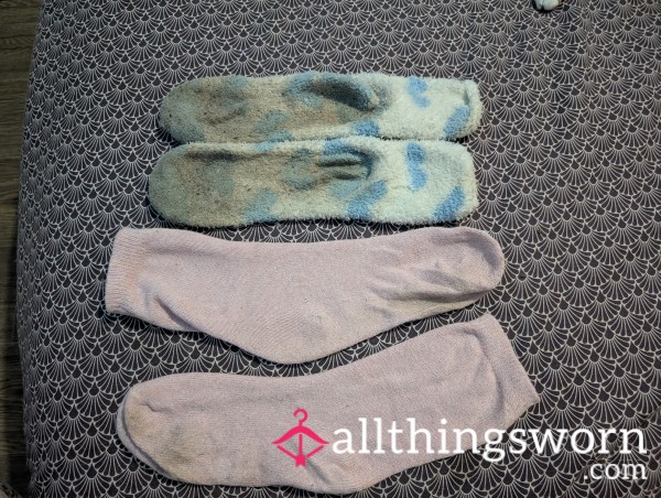 Wel STINKY Bundle Of 5 Cleaning Socks Stinky 🤒 BUNDLE Pairs  Bed  🤢🤢 Floor Cleaning And My Smells Hehe Smells Like Bubblegum Rainbow 🌈🌈🌈 Unfortunately Express Postage Isn't Included In The Pr