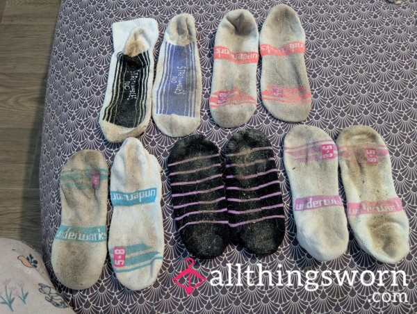 Wel STINKY Bundle Of 6 Pairs  Ankle Socks 🤢🤢 Floor Cleaning And My Smells Hehe Smells Like Bubblegum Rainbow 🌈🌈🌈 Unfortunately Express Postage Isn't Included In The Price