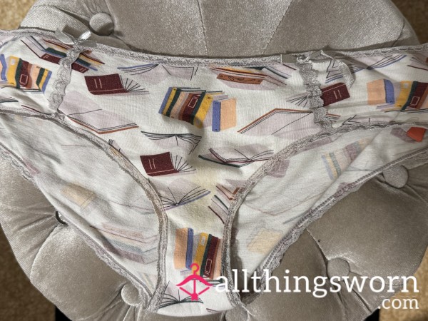 Well-Loved Bookish Panties – Size M, Stretched & Soft ❤️