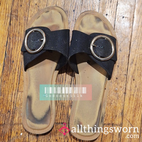 ✨ Well-Loved Buckle Sandals With Deep Toe Imprints