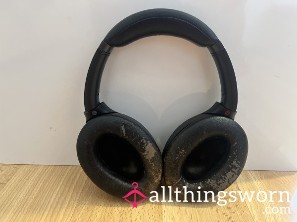🎧 Well-Loved Headphones- 4 Years Of My Everyday Life 🎶
