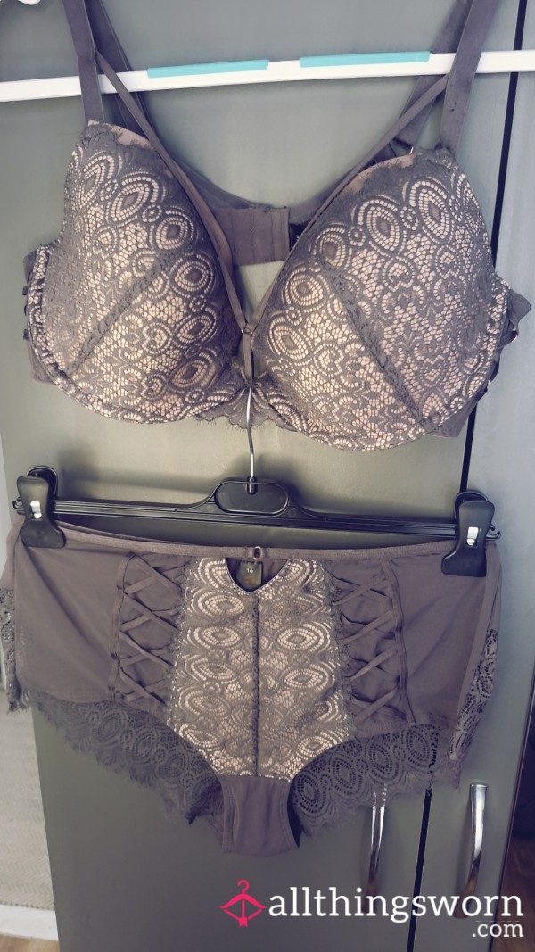💋 Well-Loved Lingerie Set 💋
