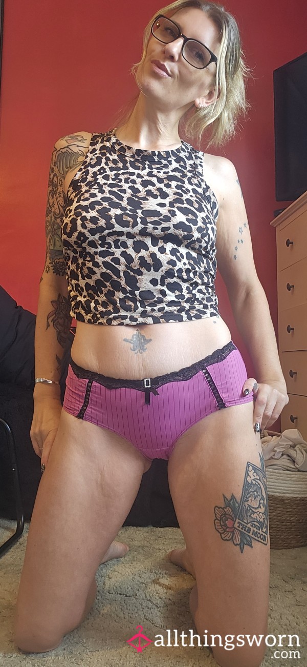 🩷🖤 Well-Loved Pink & Black Full Briefs 🖤🩷