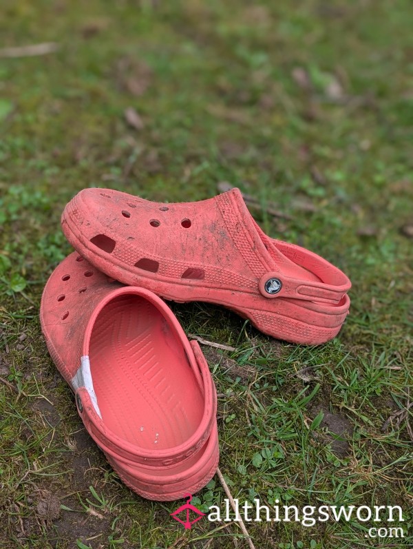 Well Loved Pink Crocs 🩷