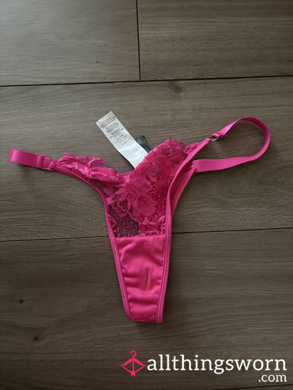 💗Well Loved - Pink Lace Thongs 💗