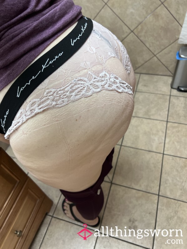 Well Loved Pink Lace XOXO Panties. Size L.