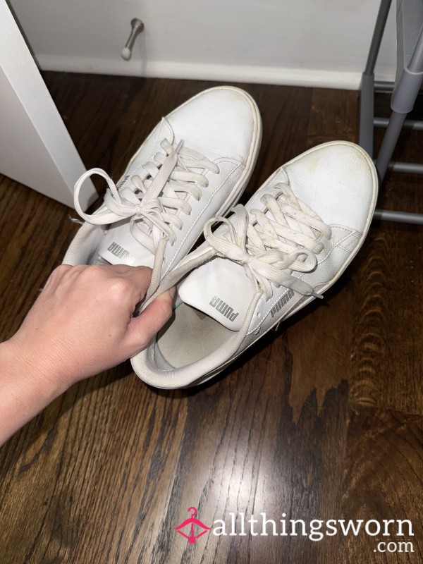 Well Loved Puma Sneakers 👟