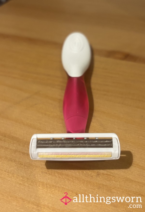 Well Loved Razor