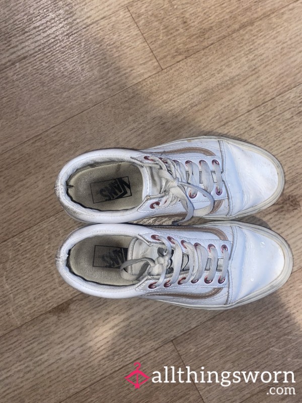 Well Loved Size 5 White And Pink Vans