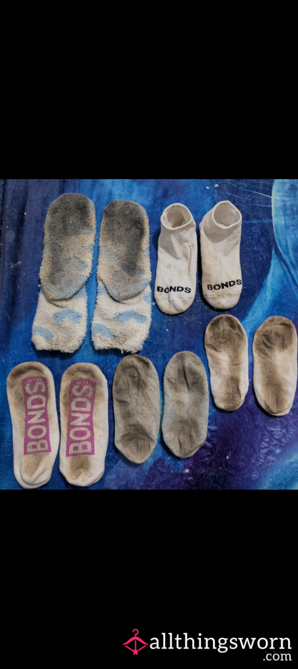 Well ❤️‍🩹 Loved 😍 STINKY Bundle Of 5 Pairs  Ankle Socks 🤢🤢 Floor Cleaning And My Smells Hehe Smells Like Bubblegum Rainbow 🌈🌈🌈 Unfortunately Express Postage Isn't Included In The Price