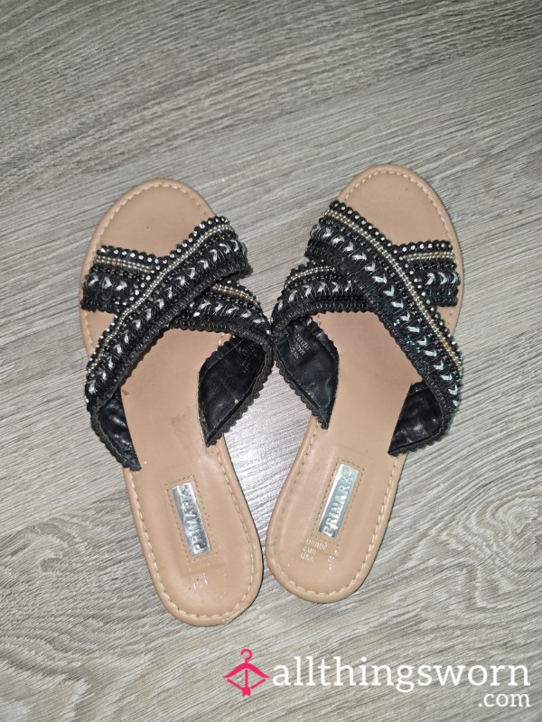 🖤 WELL-LOVED SUMMER SANDALS AVAILABLE 🖤