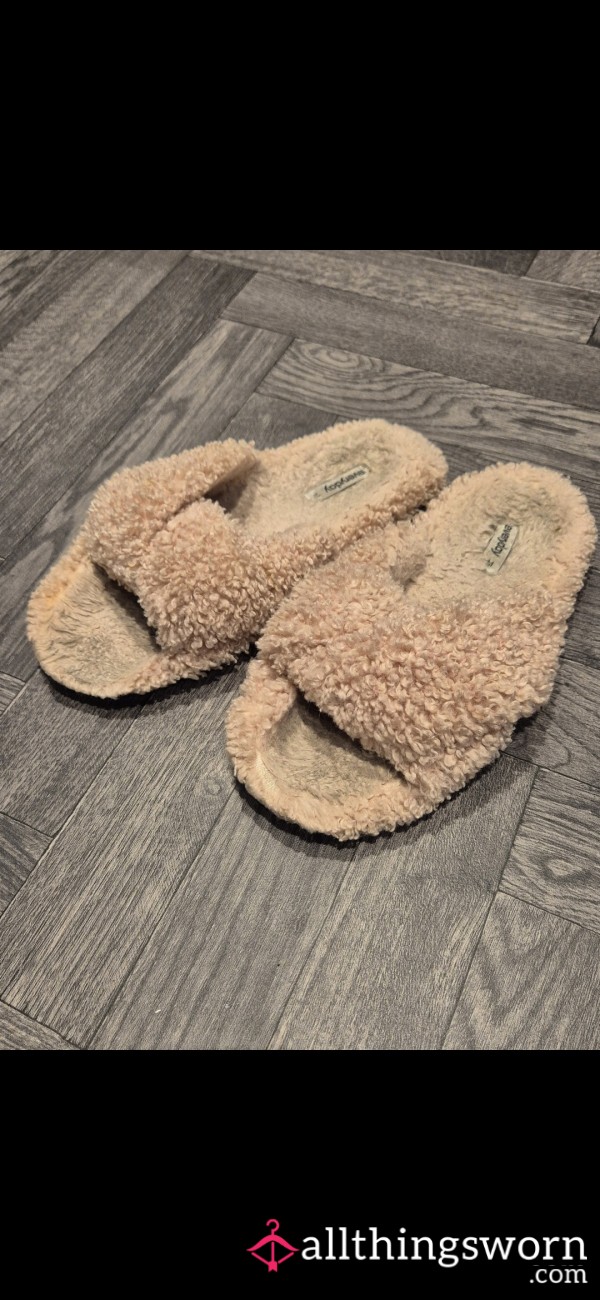 Well Travelled Slippers, Softly Spoken