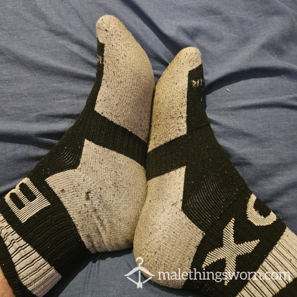 Well Used 48hr Straight Heat Wave Box Menswear Black And White Socks