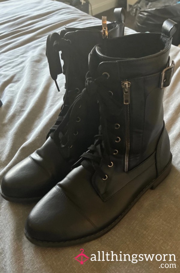 Well-Used Combat Black Boots - Size 8