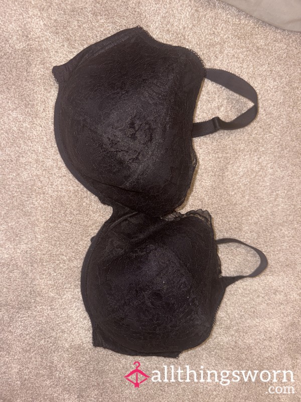 Well Used Black Lace Bra With 24hour Wear 🤭