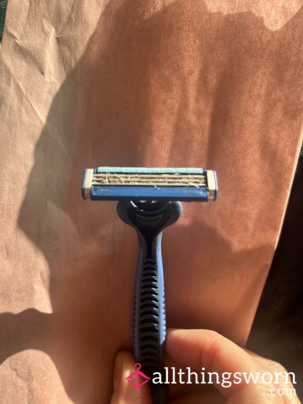 Pu**y Haired Well Used Razor