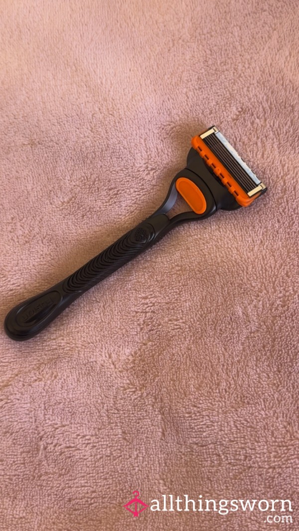 Well Used Razor Blade 🪒