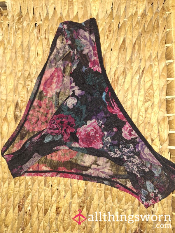 Well-used Smelling Pantie With Rose Motive💋