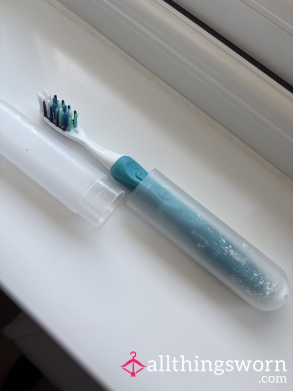 Well Used Toothbrush In Its Case So Just A Little Taste 👅 Of Me 😉😉