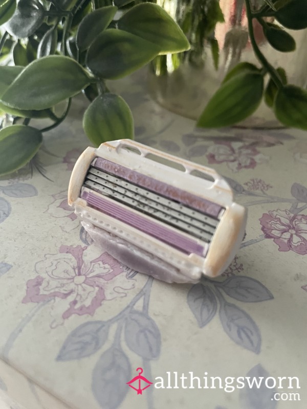 Well Used Venus Razor Head