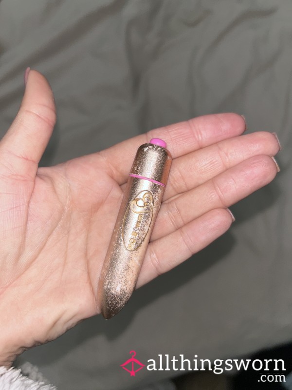 Well Used Vibrator 😈💦