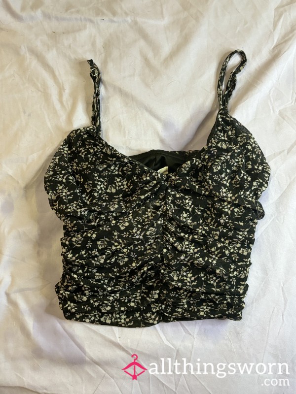 Well Worn 7 Year Old S**y Crop Top Size Small