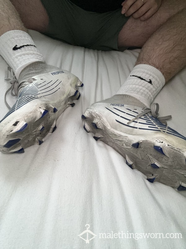 WELL WORN Adidas Football Cleats/Boots