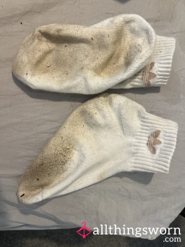 🔥 Well-Worn Adidas Off White Crew Socks – 3 Days Worn