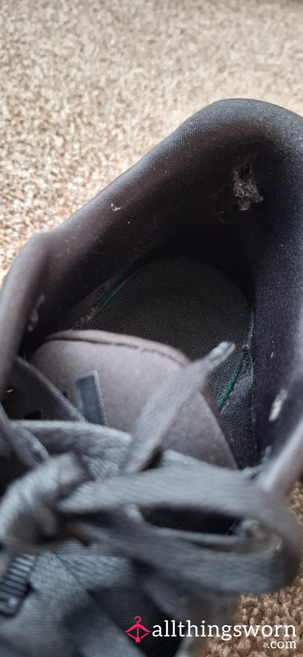 Well Worn Adidas Runfalcon Running Trainers UK 7