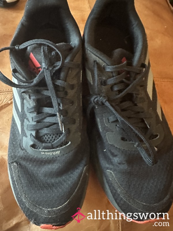 👟 Well Worn Stinky Adidas Trainers 6 👟
