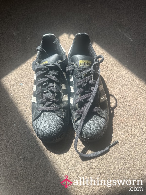 Well Worn Adidas Trainers 👟