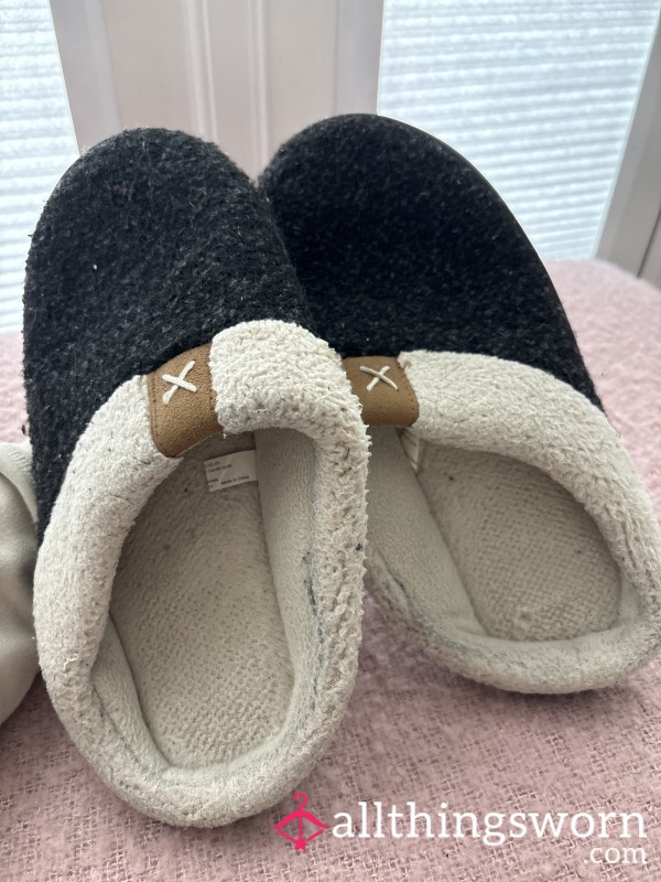 Well Worn Alphas DISGUSTING Slippers 🤢