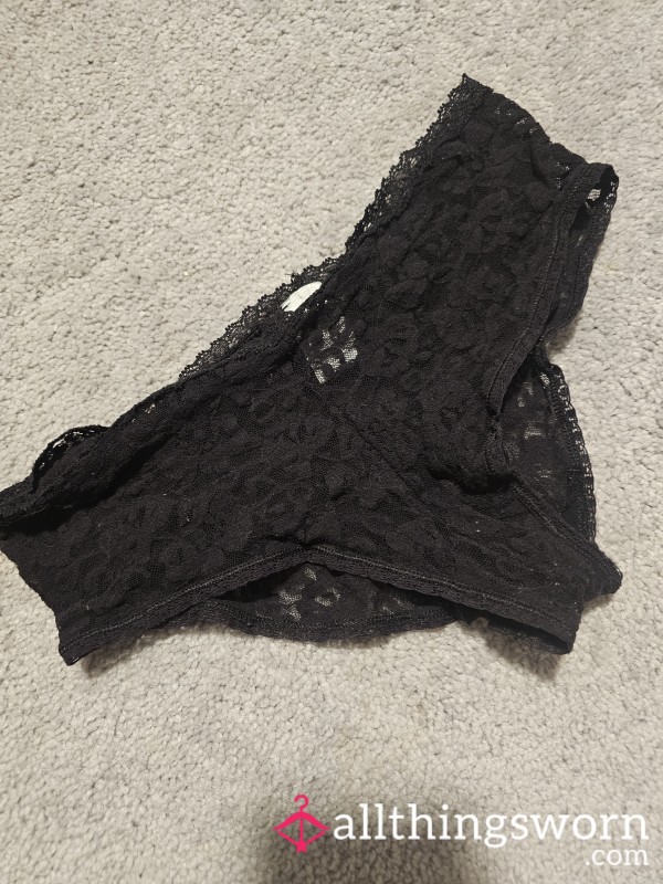 Well Worn And Loved Black Lace Panties - Medium
