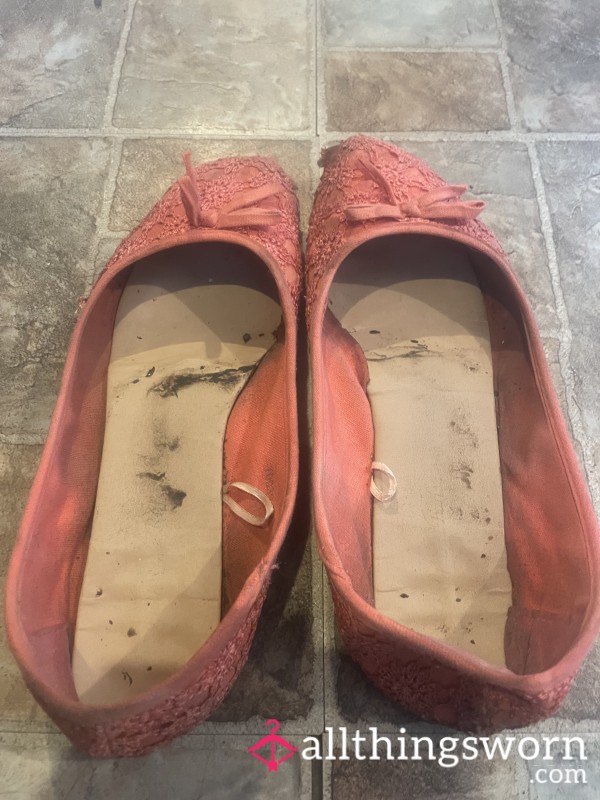 Well Worn And Super Smelly Pink Pumps