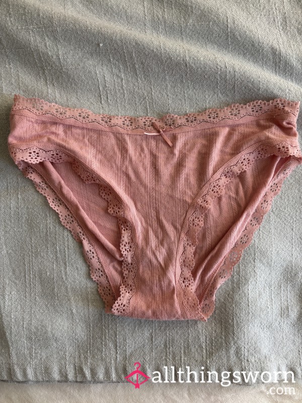 Well Worn And Unwashed Cute Bow Undies