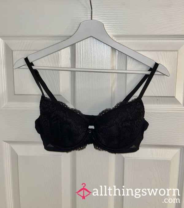 Well Worn Ann Summers 34C Black Lace Padded Plunge Bra! 🖤